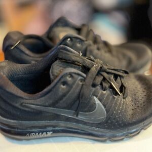 Nike Air Max Triple Black Sneakers